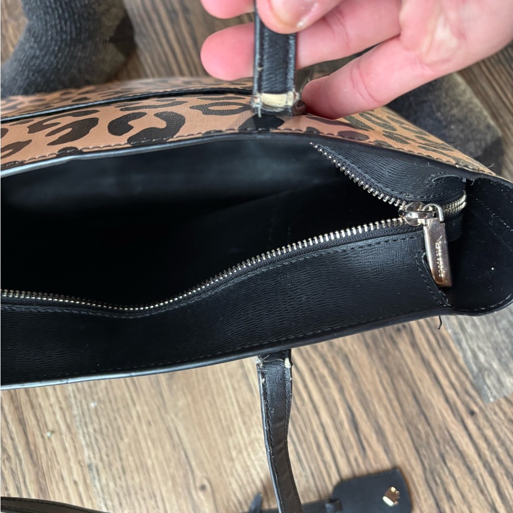 Kate Spade Animal Print Tote with Black Details - Picture 7 of 8